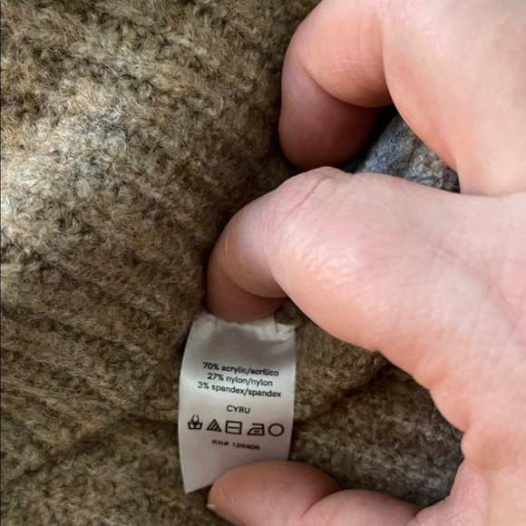 Venus Tan and Gray cropped Turtleneck Sweater - Picture 4 of 4